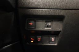 harmaa Nissan Qashqai 2016 kuva 19.