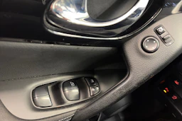 harmaa Nissan Qashqai 2016 kuva 20.