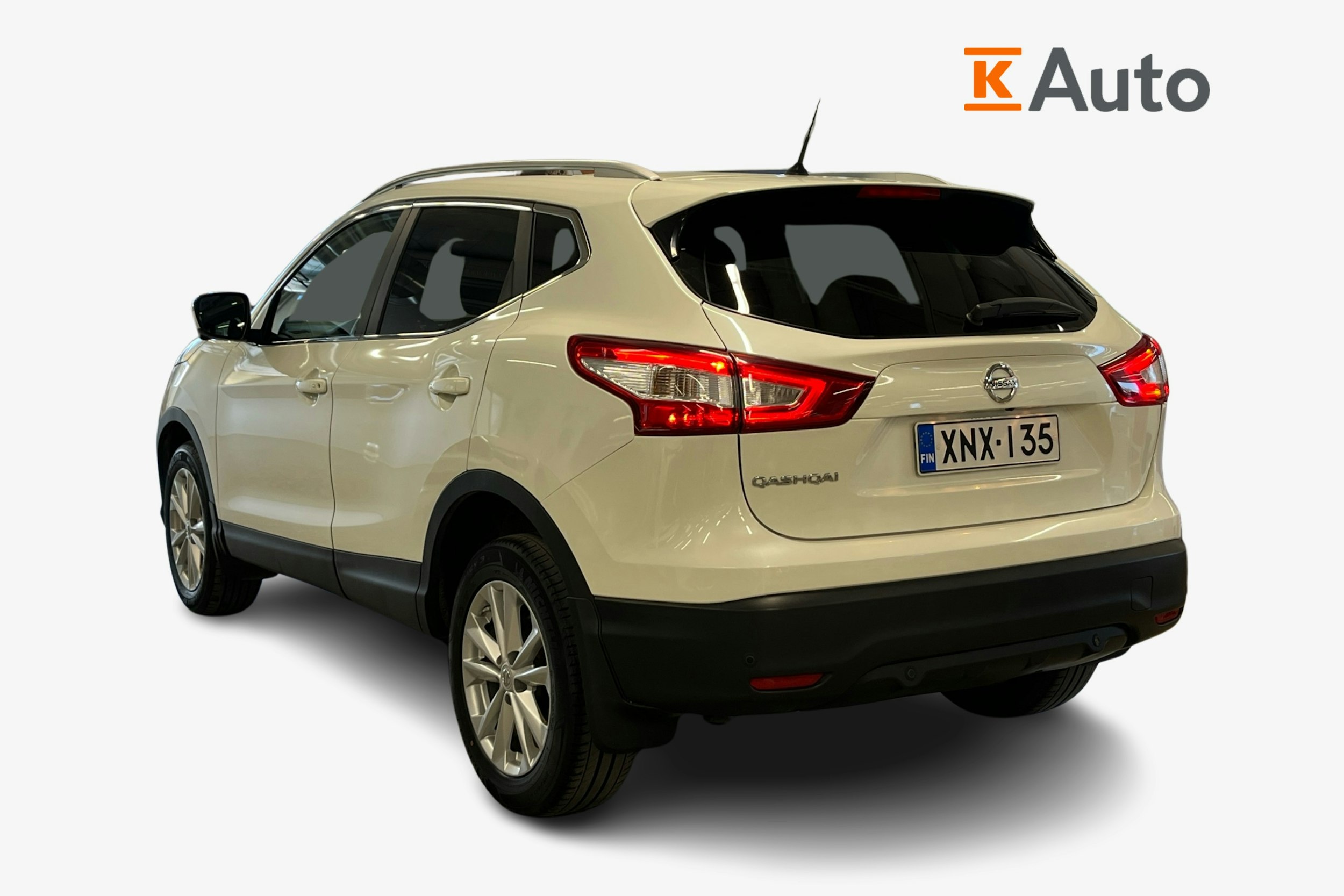 valkoinen Nissan Qashqai 2016 kuva 2.