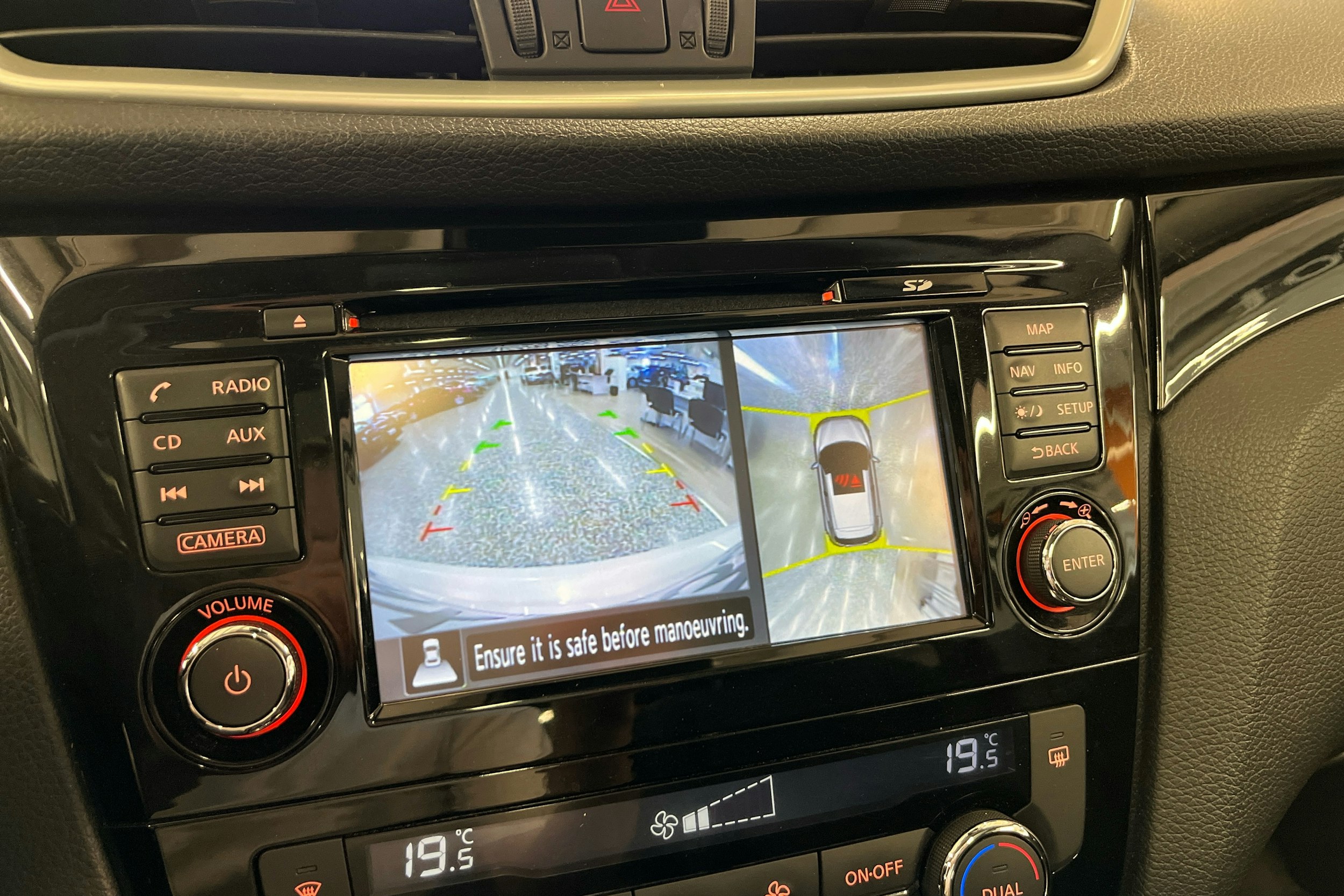 valkoinen Nissan Qashqai 2016 kuva 15.