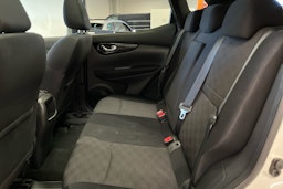 valkoinen Nissan Qashqai 2016 kuva 18.