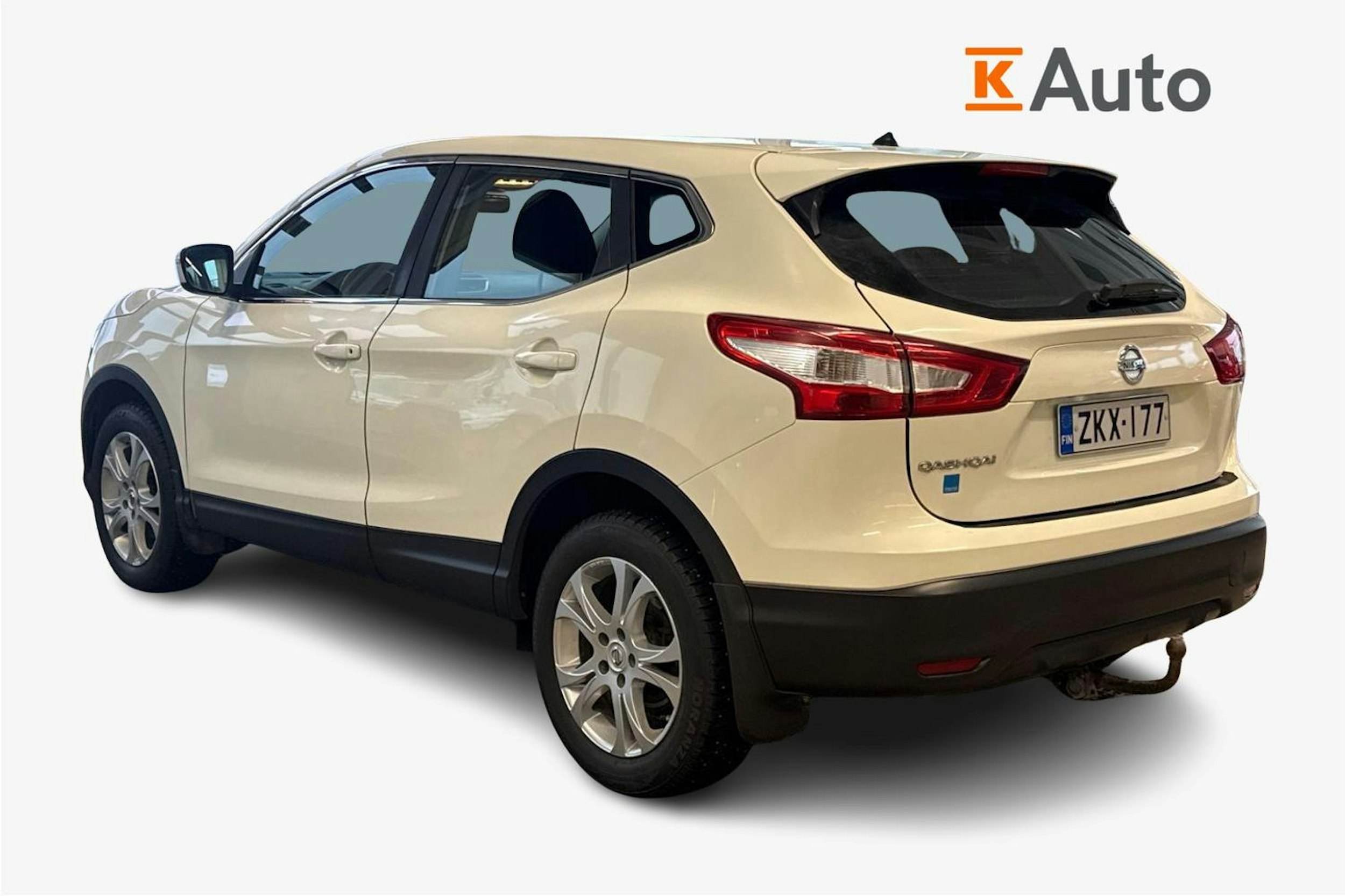 valkoinen Nissan Qashqai 2016 kuva 2.