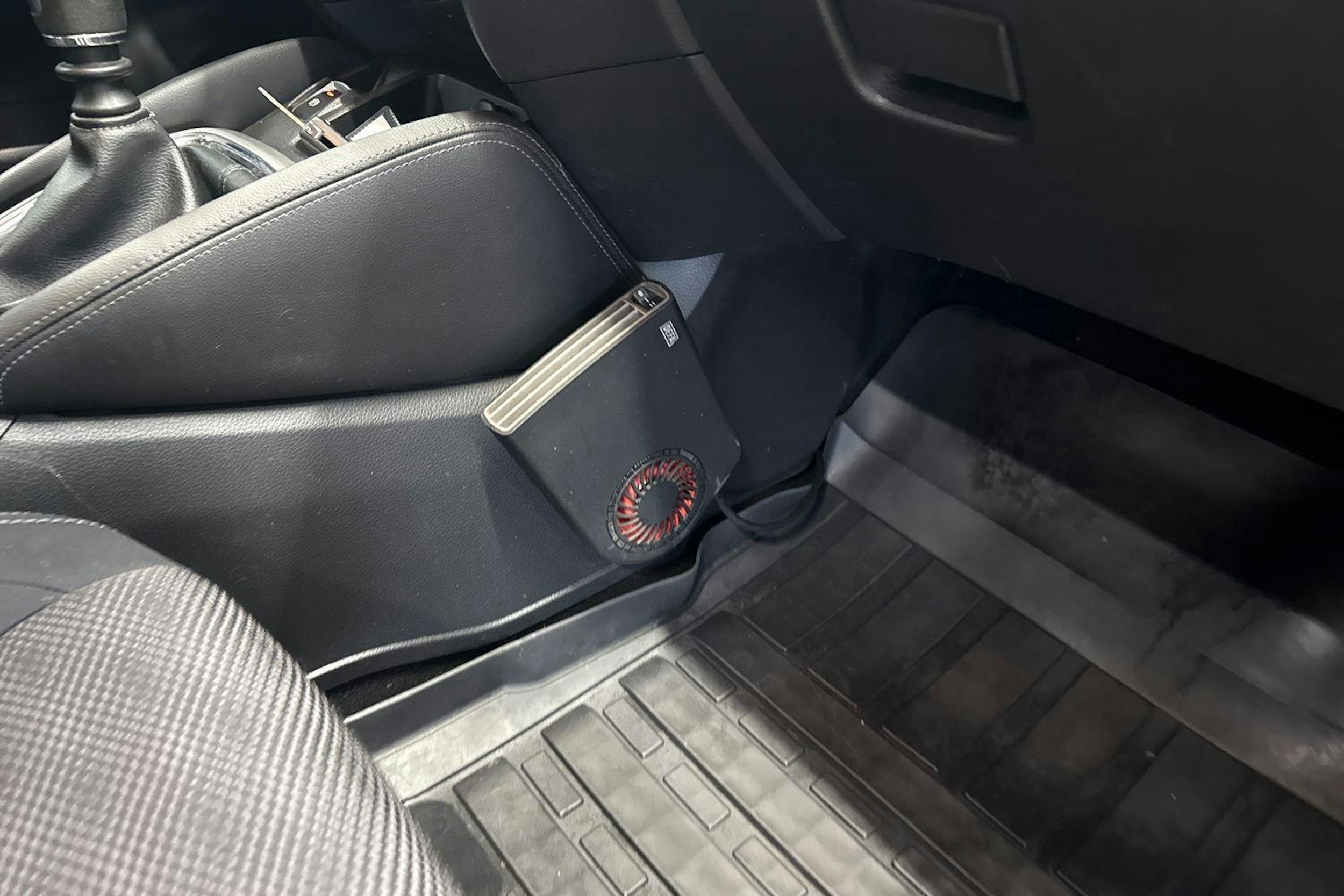 valkoinen Nissan Qashqai 2016 kuva 15.