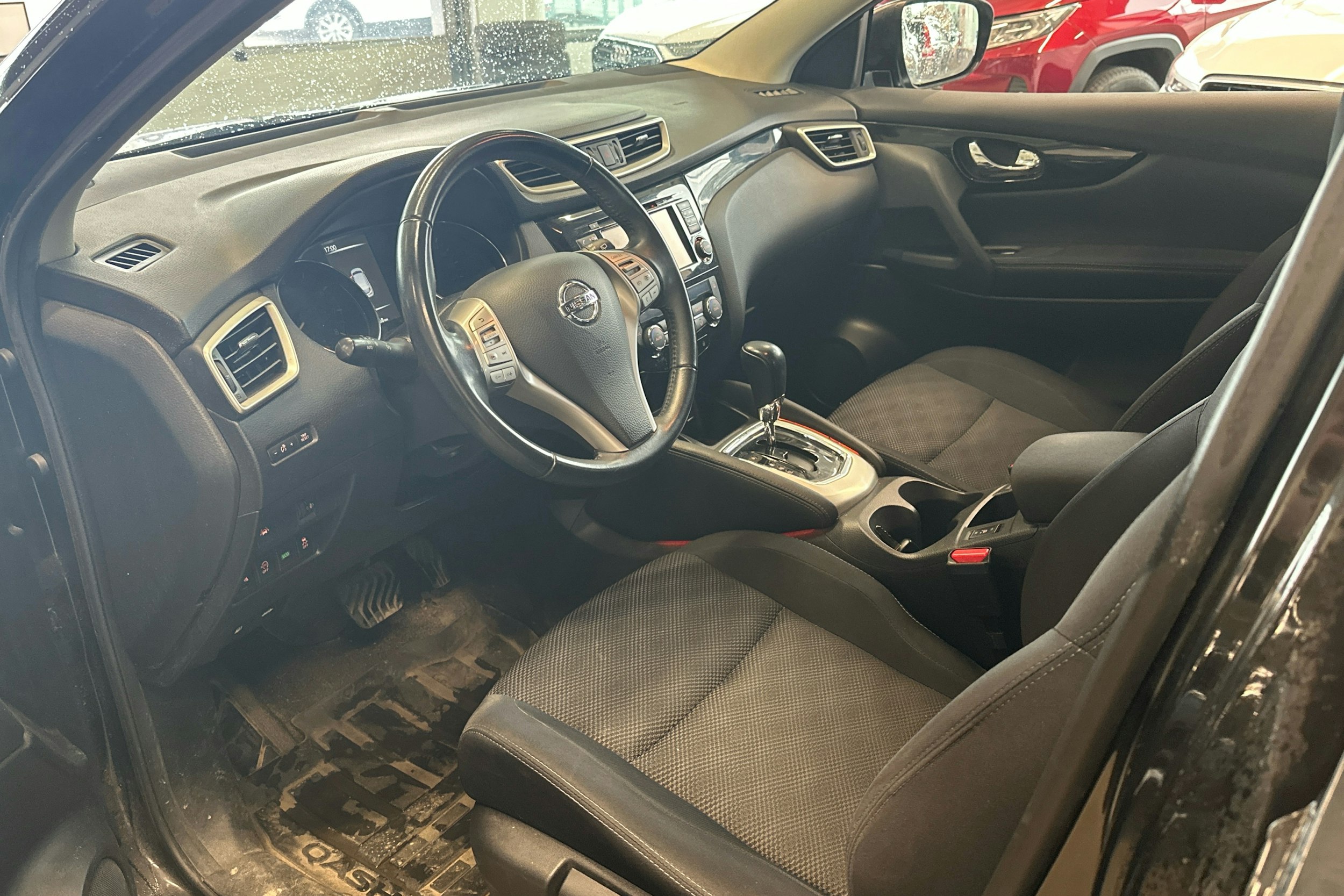 musta Nissan Qashqai 2017 kuva 3.
