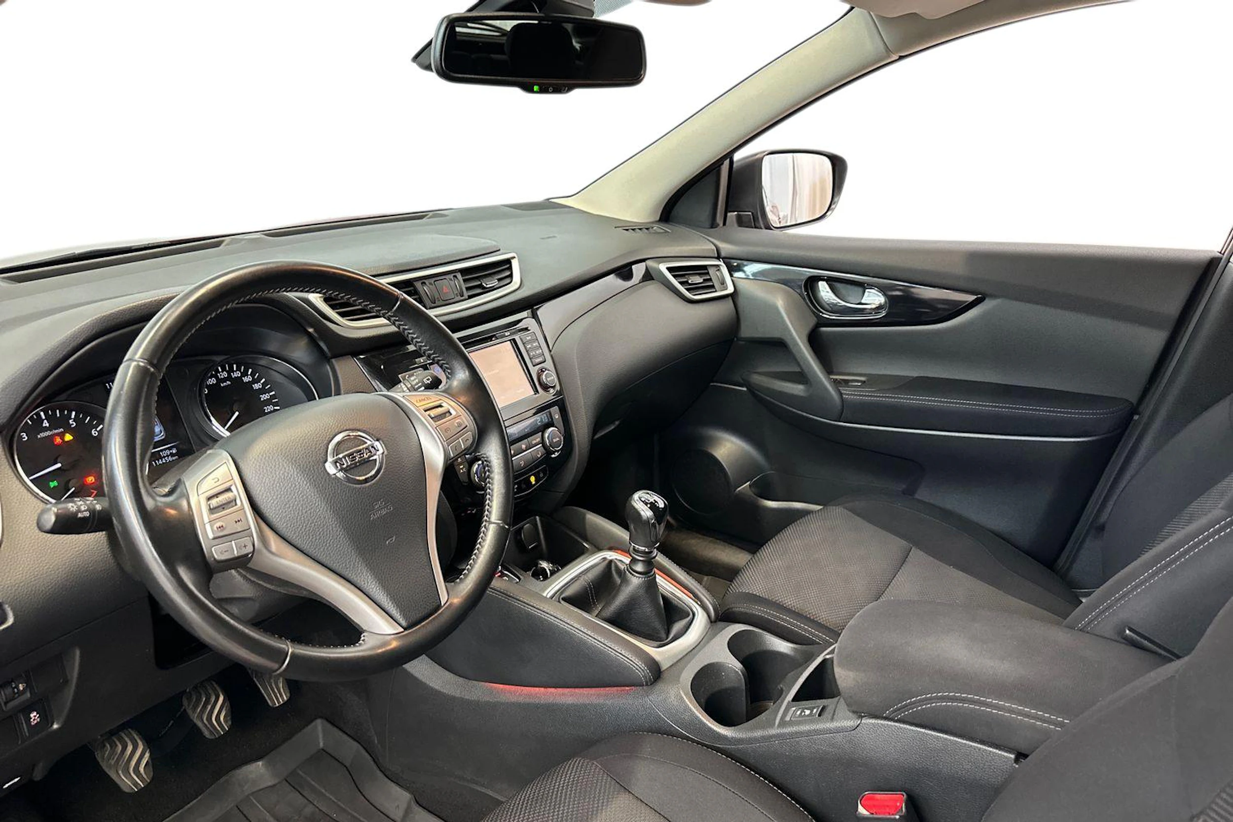 Punainen Nissan Qashqai 2017 kuva 6.