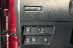 Punainen Nissan Qashqai 2017 kuva 15.