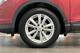 Punainen Nissan Qashqai 2017 kuva 24.