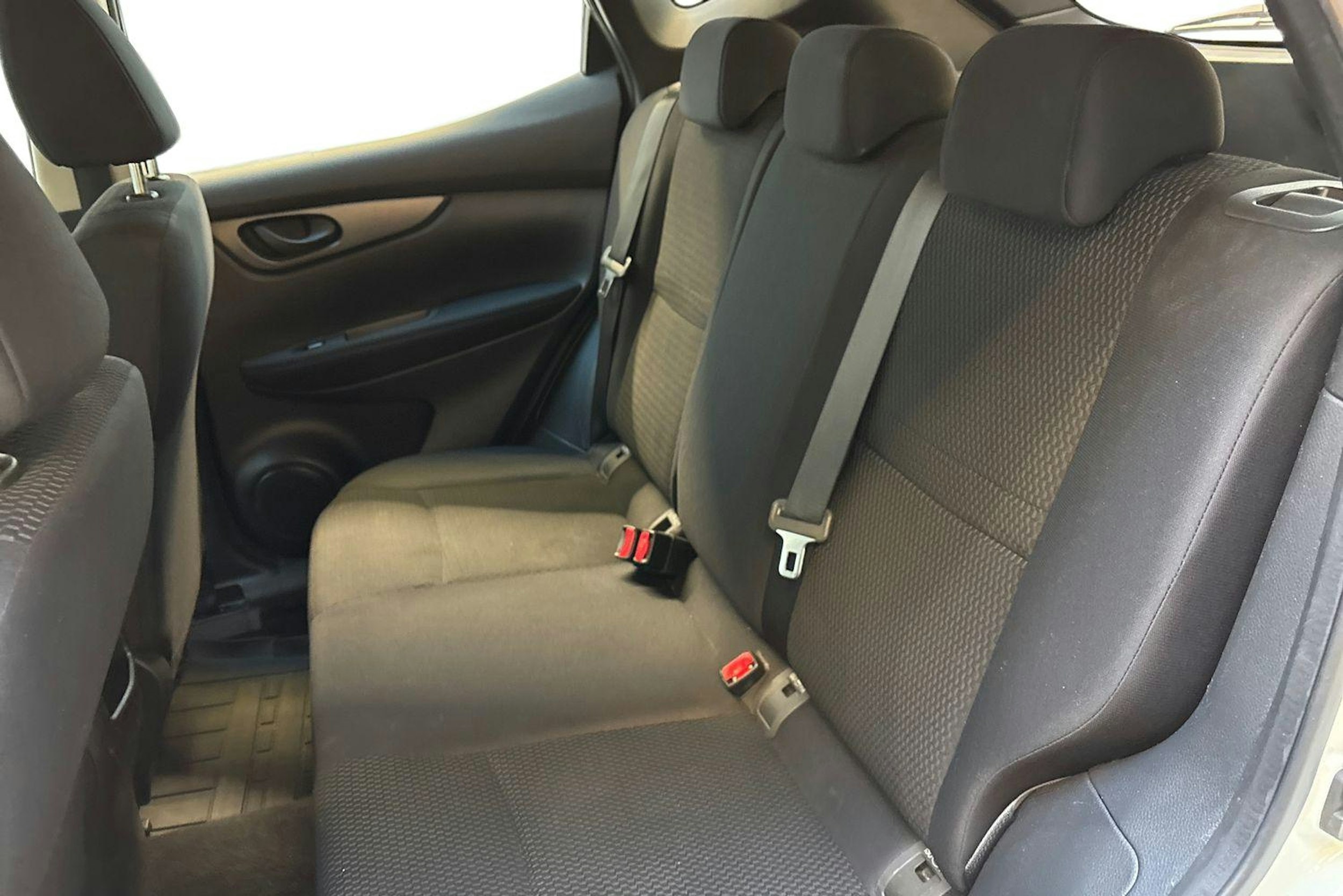 valkoinen Nissan Qashqai 2017 kuva 10.