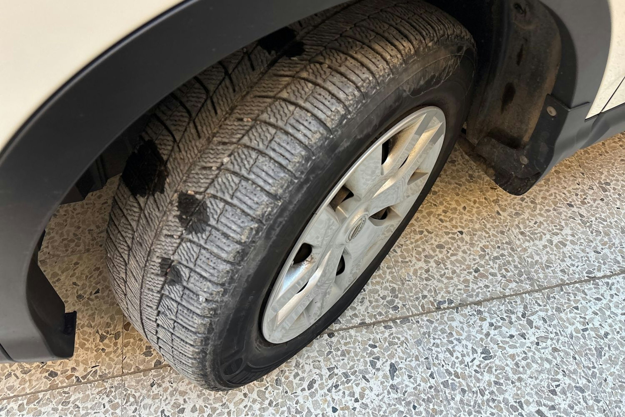 valkoinen Nissan Qashqai 2017 kuva 13.