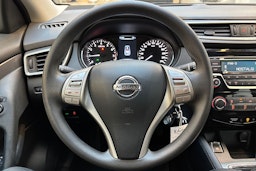 valkoinen Nissan Qashqai 2017 kuva 16.