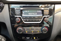 valkoinen Nissan Qashqai 2017 kuva 18.