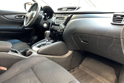 valkoinen Nissan Qashqai 2017 kuva 21.