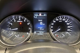 harmaa Nissan Qashqai 2017 kuva 16.