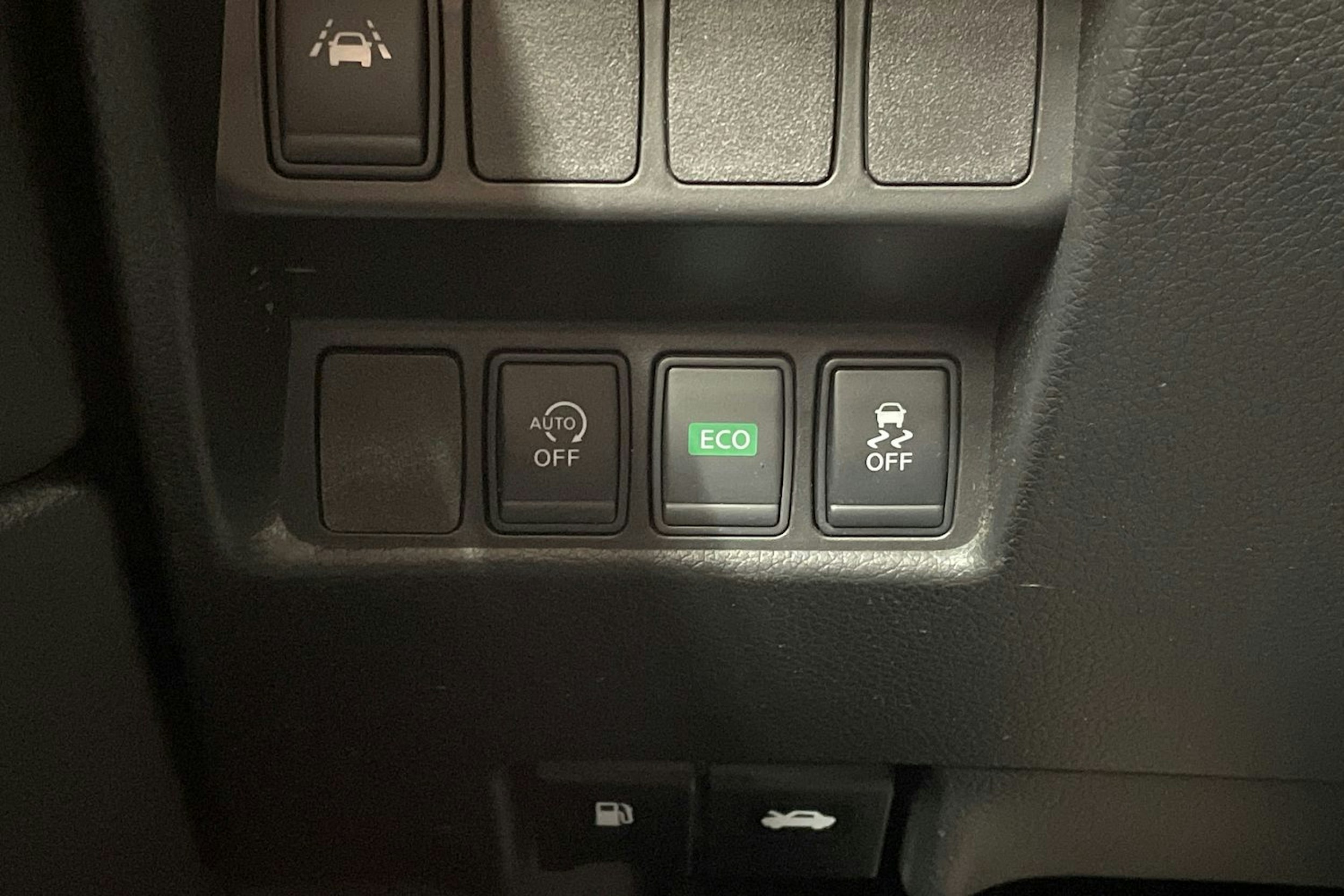 harmaa Nissan Qashqai 2017 kuva 21.