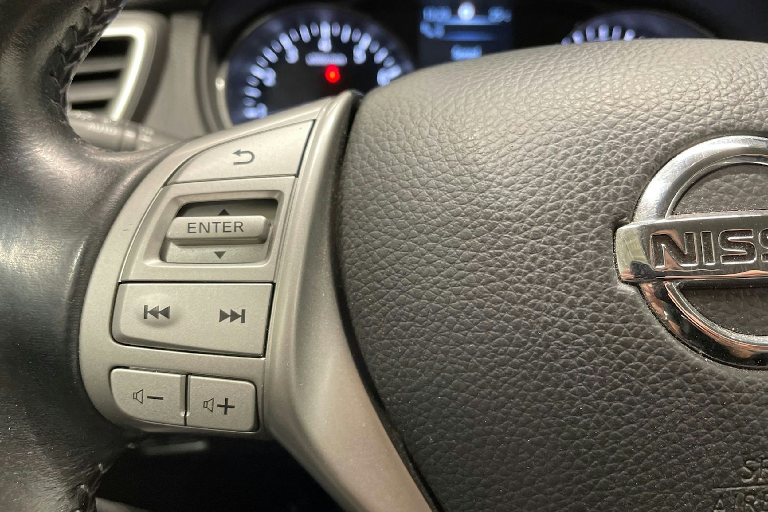 harmaa Nissan Qashqai 2017 kuva 24.