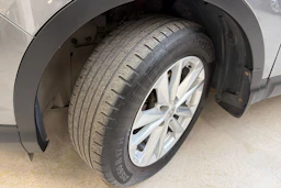 harmaa Nissan Qashqai 2017 kuva 13.
