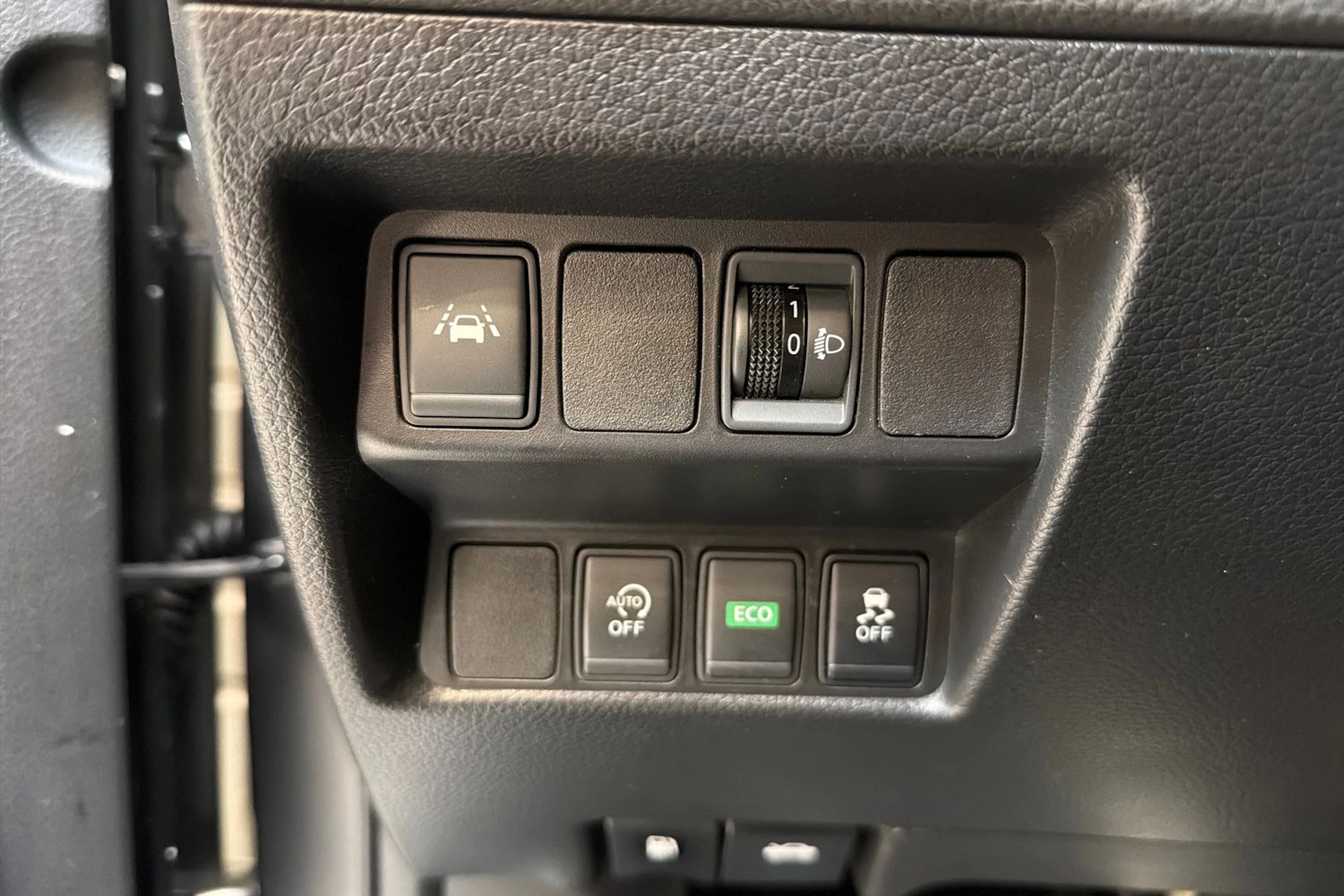 harmaa Nissan Qashqai 2017 kuva 22.