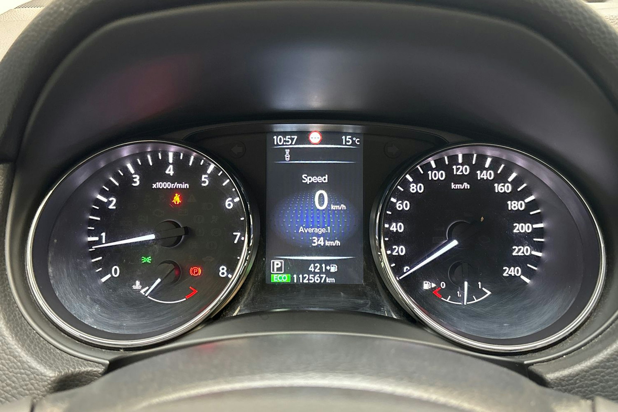 harmaa Nissan Qashqai 2017 kuva 18.