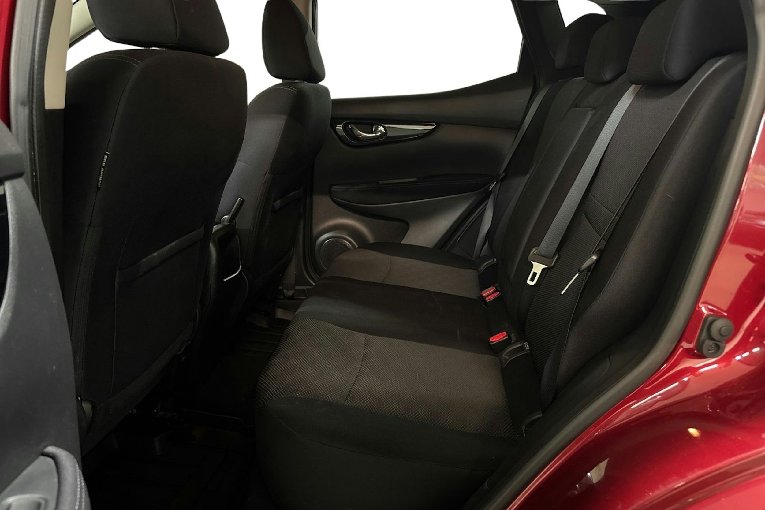 Punainen Nissan Qashqai 2017 kuva 10.