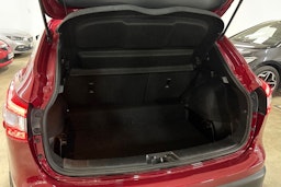 Punainen Nissan Qashqai 2017 kuva 14.