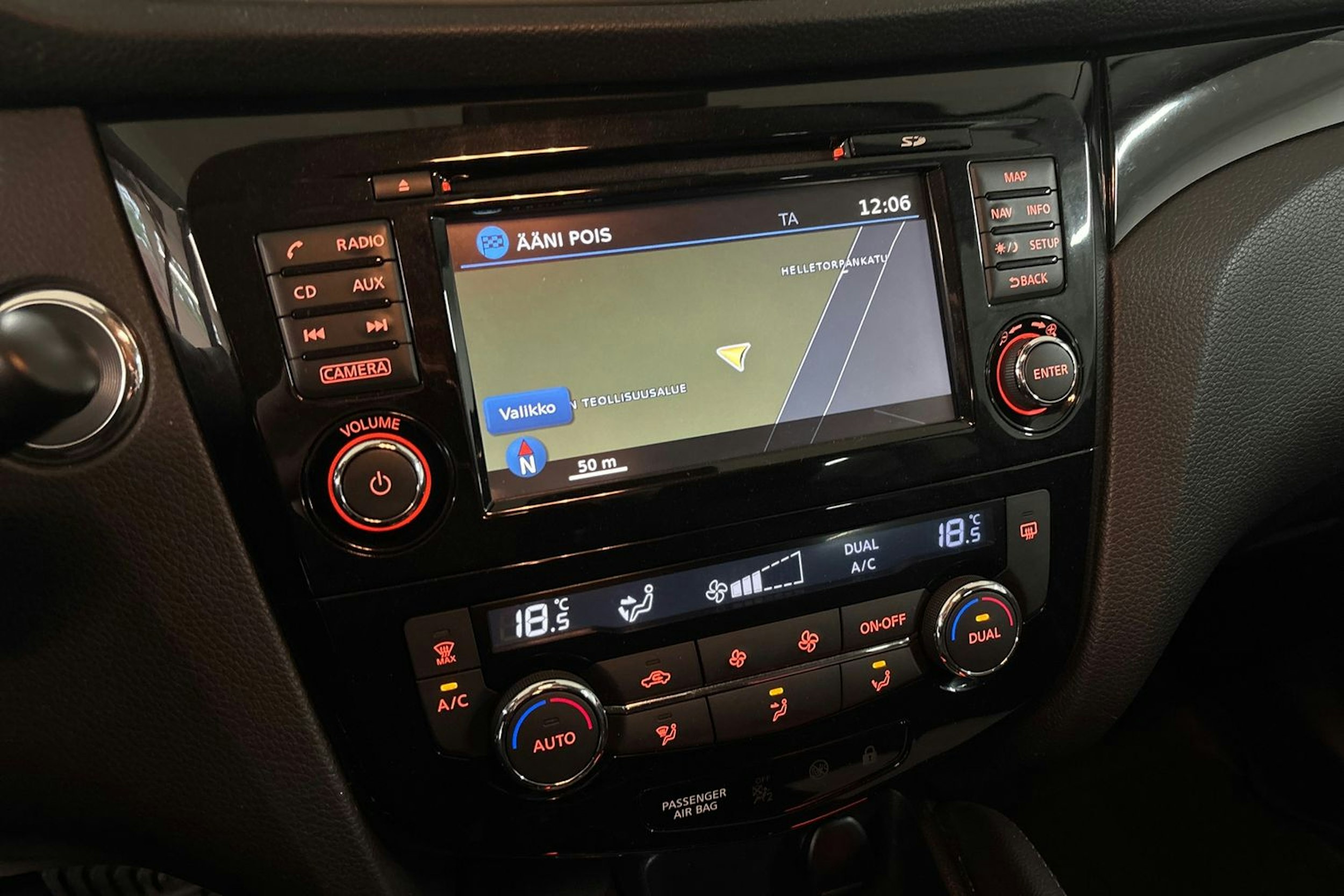 Punainen Nissan Qashqai 2017 kuva 19.