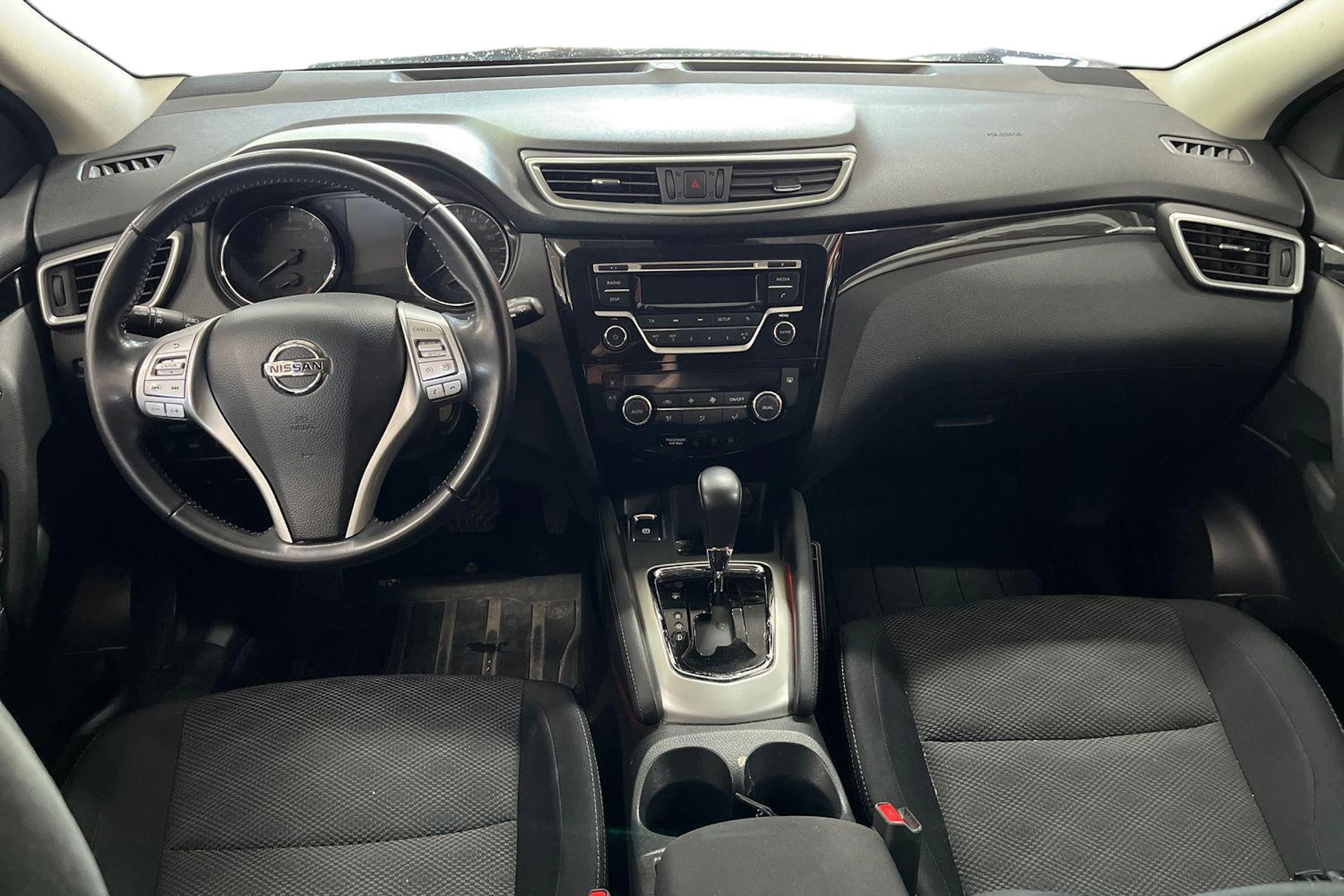 Sininen Nissan Qashqai 2017 kuva 7.