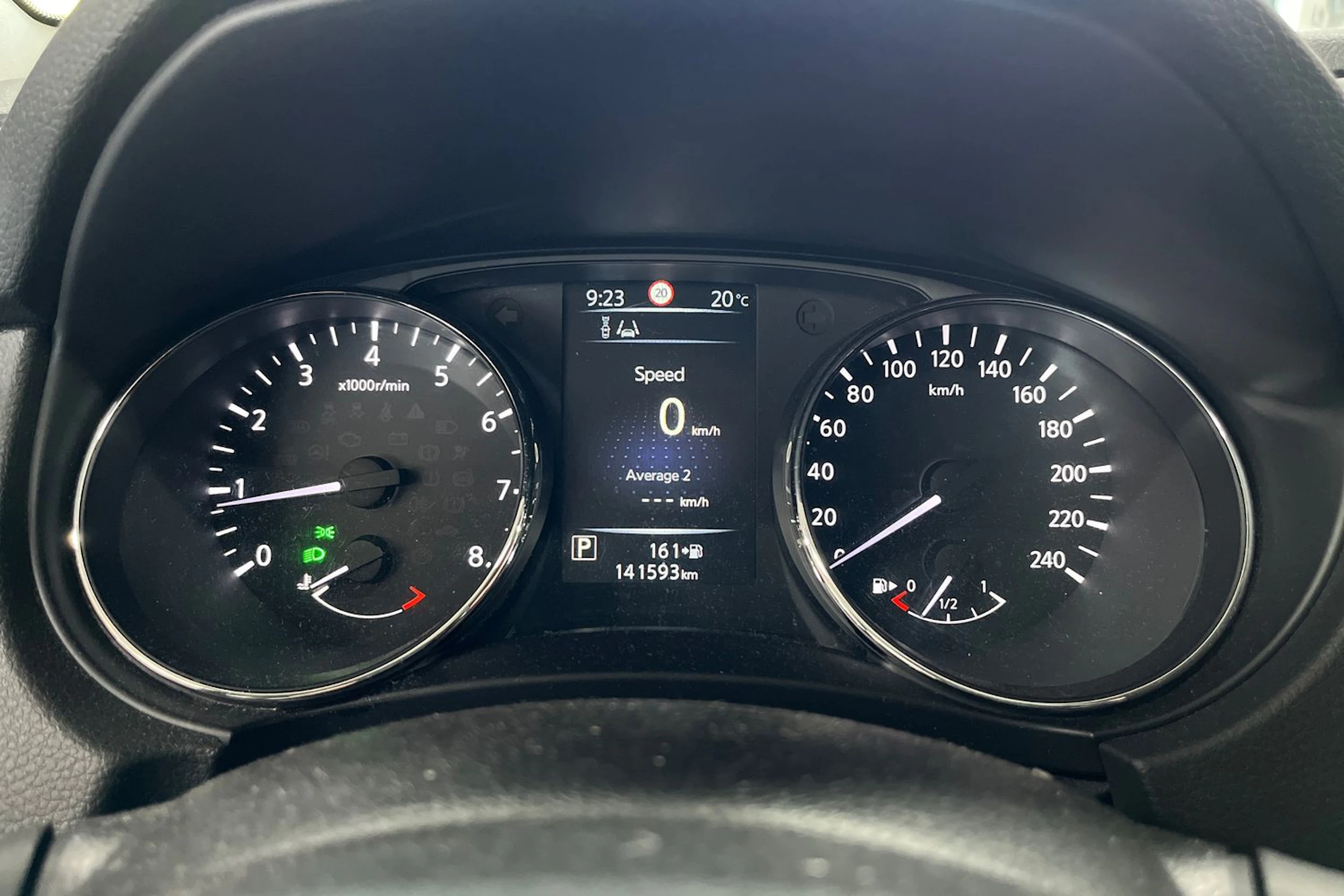 Sininen Nissan Qashqai 2017 kuva 15.