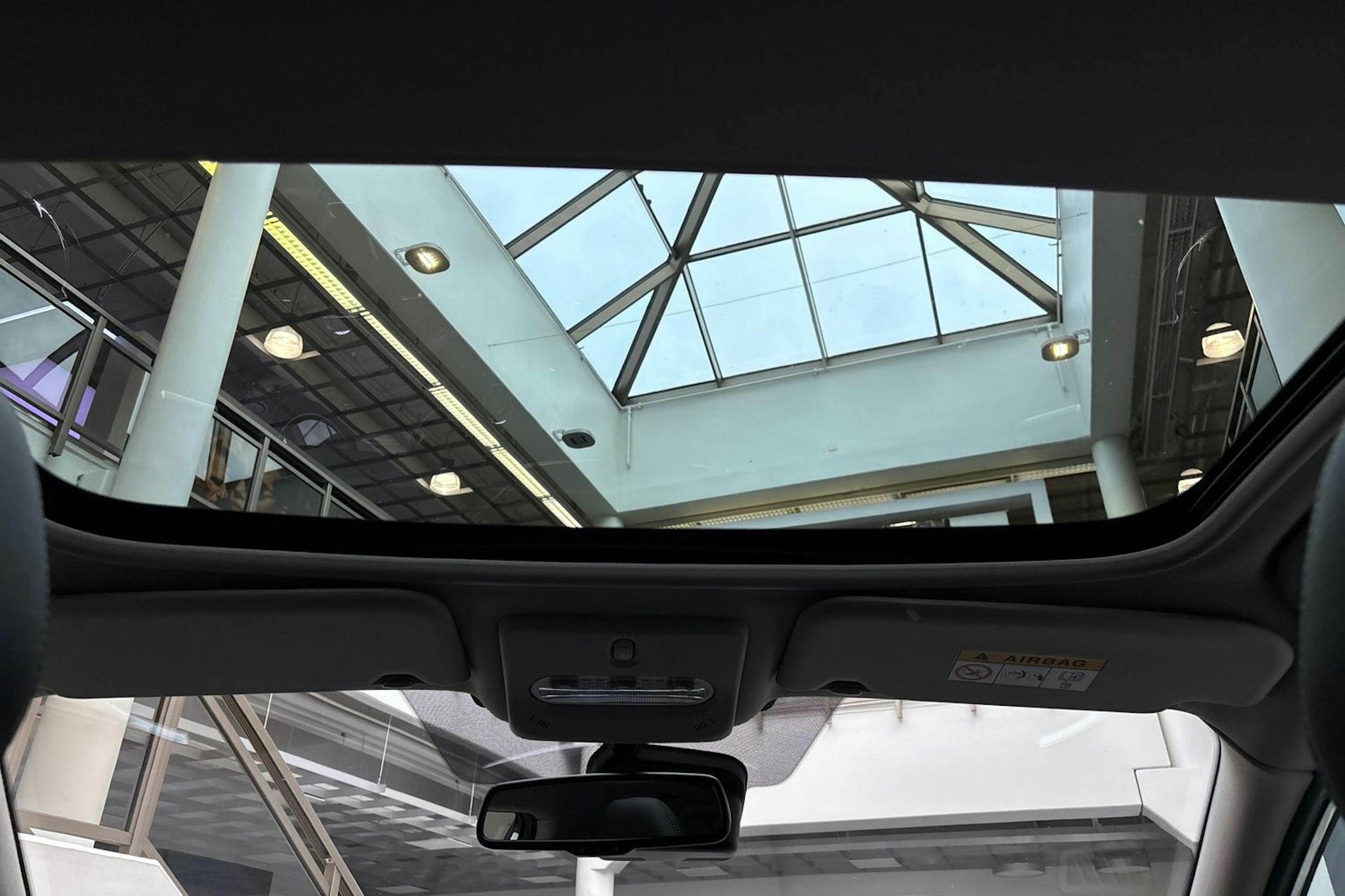 valkoinen Nissan Qashqai 2017 kuva 16.