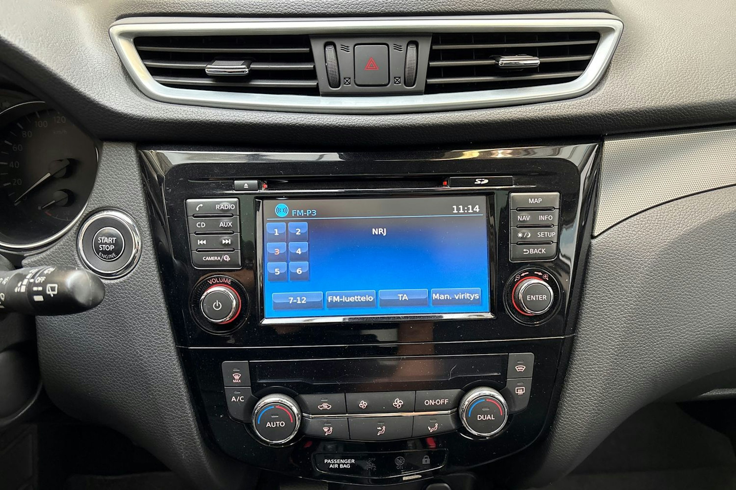 valkoinen Nissan Qashqai 2017 kuva 22.