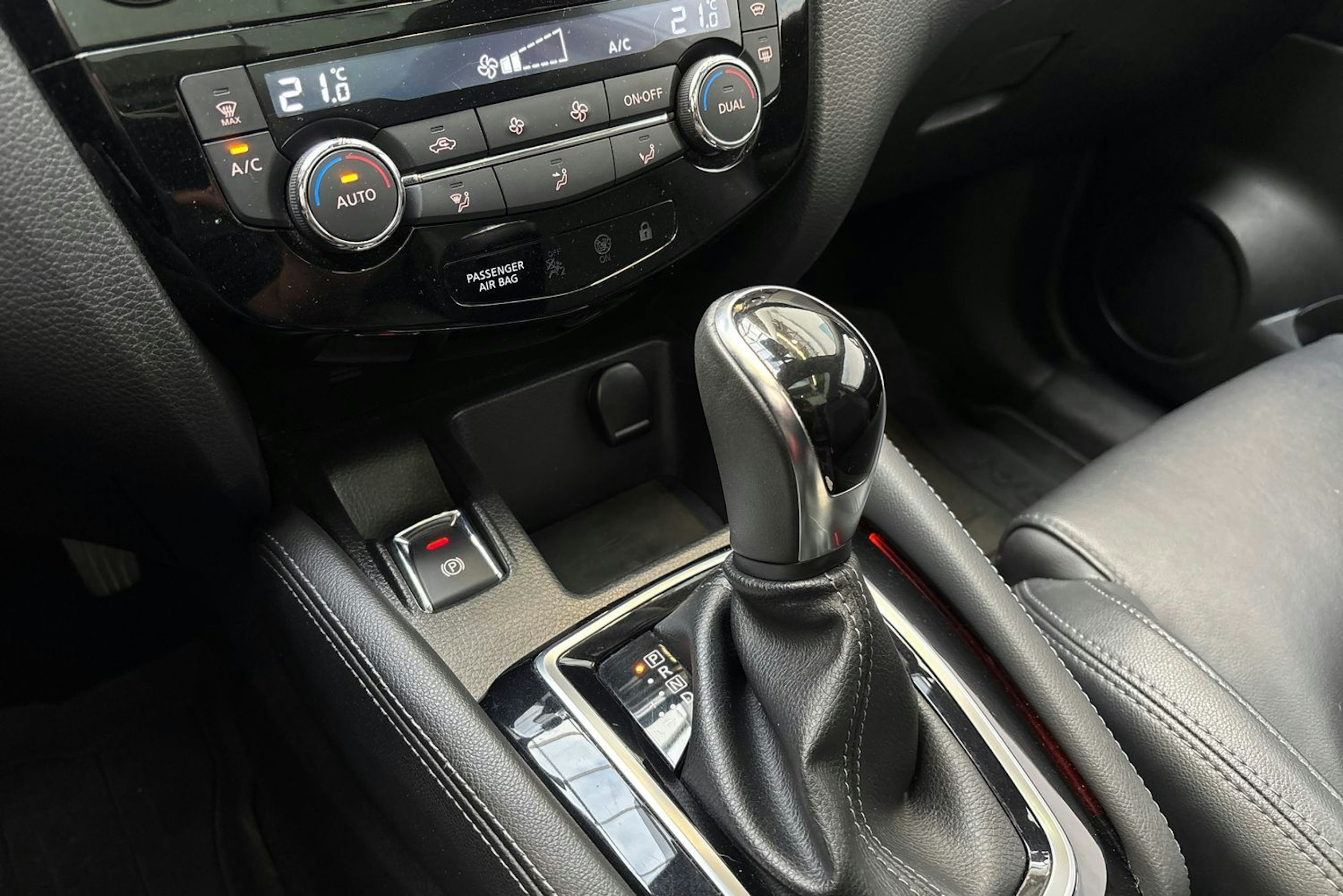 valkoinen Nissan Qashqai 2017 kuva 26.