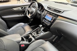 valkoinen Nissan Qashqai 2017 kuva 30.