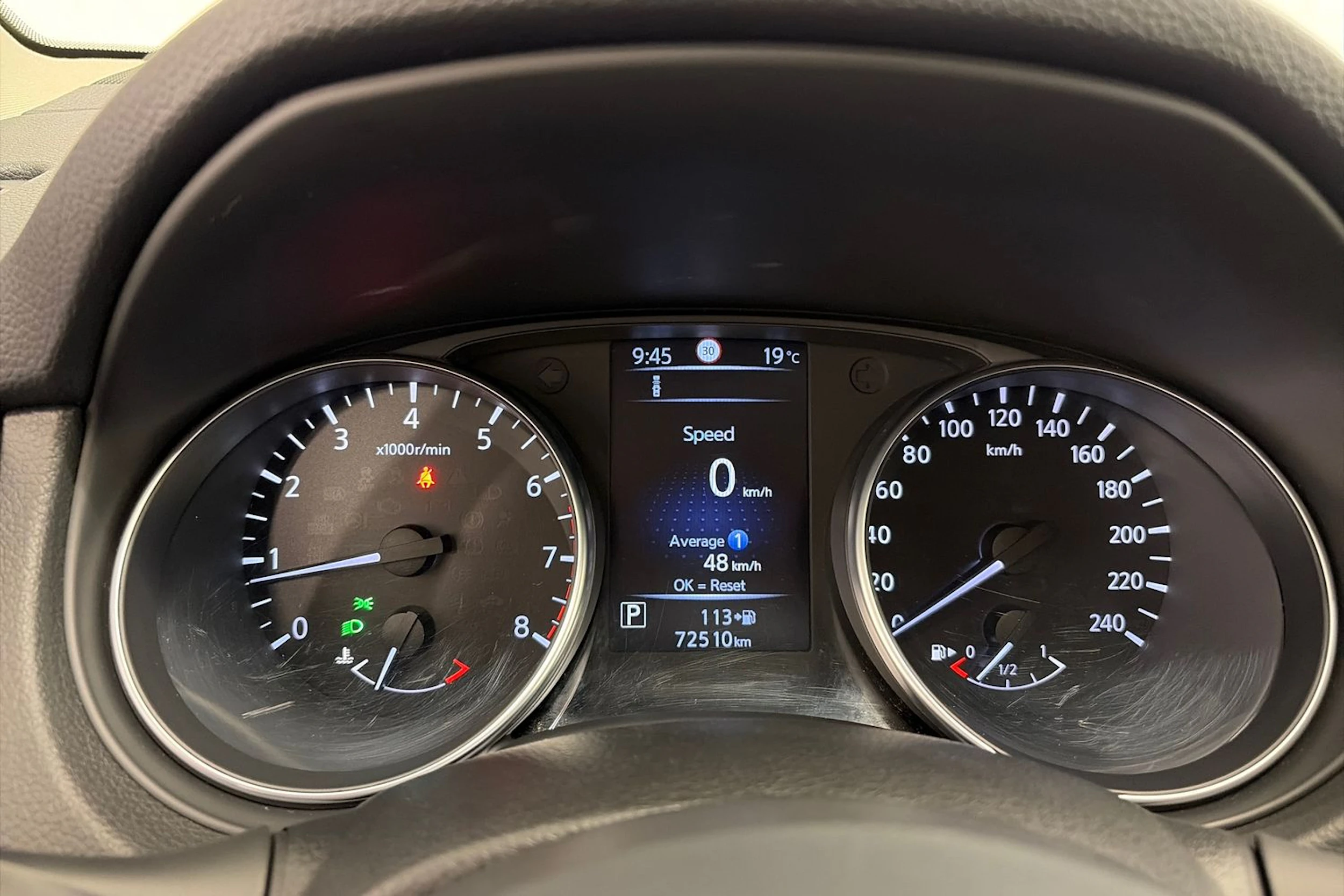harmaa Nissan Qashqai 2017 kuva 13.