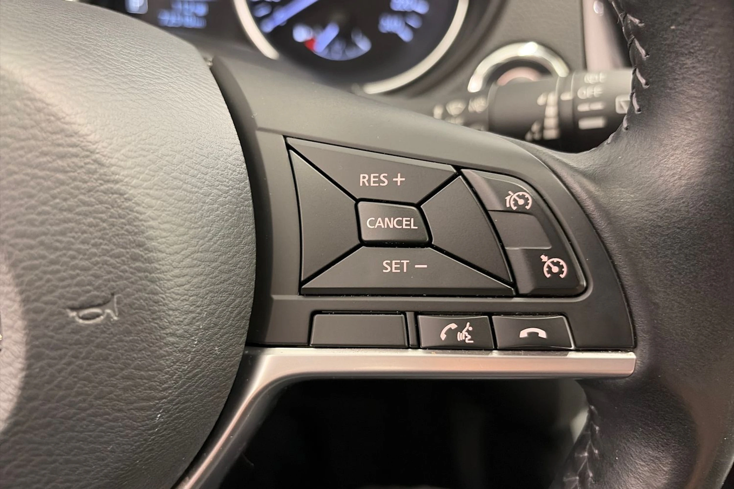 harmaa Nissan Qashqai 2017 kuva 15.