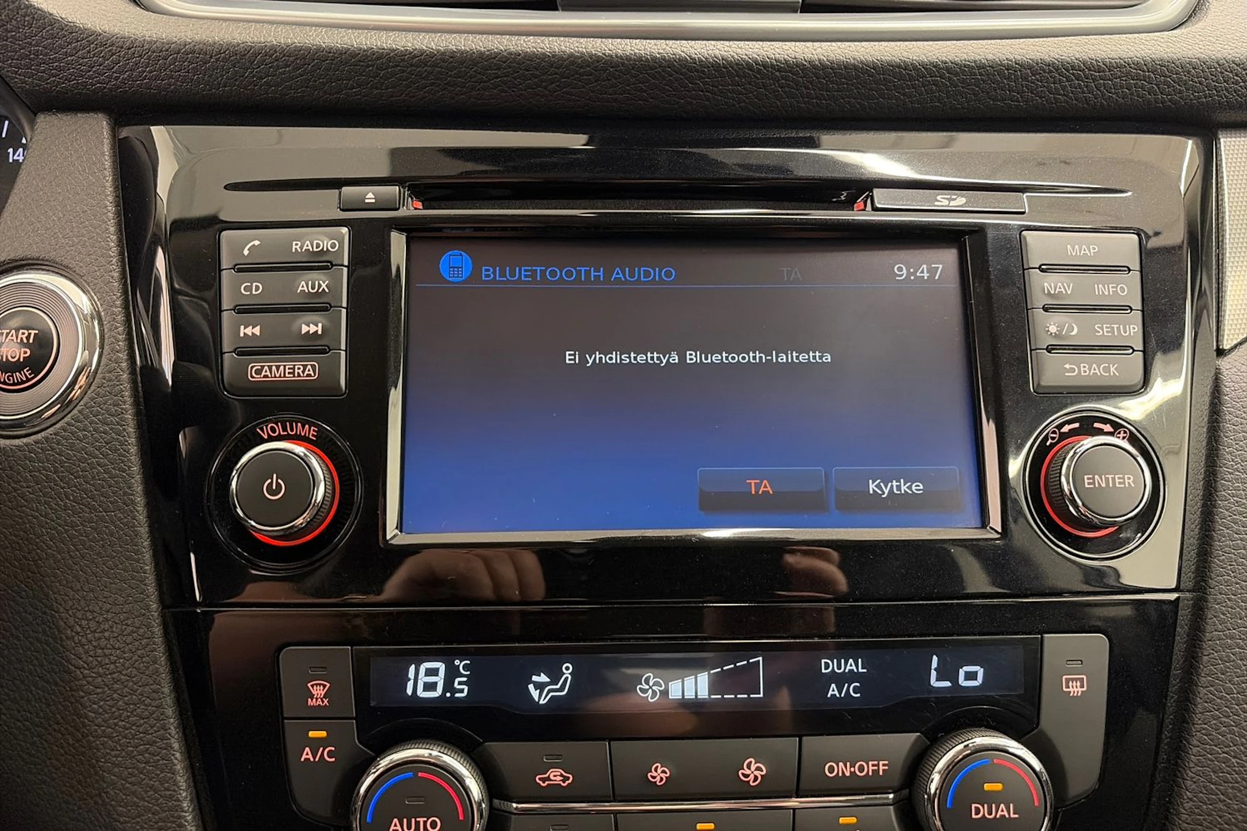 harmaa Nissan Qashqai 2017 kuva 18.