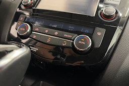 harmaa Nissan Qashqai 2017 kuva 20.