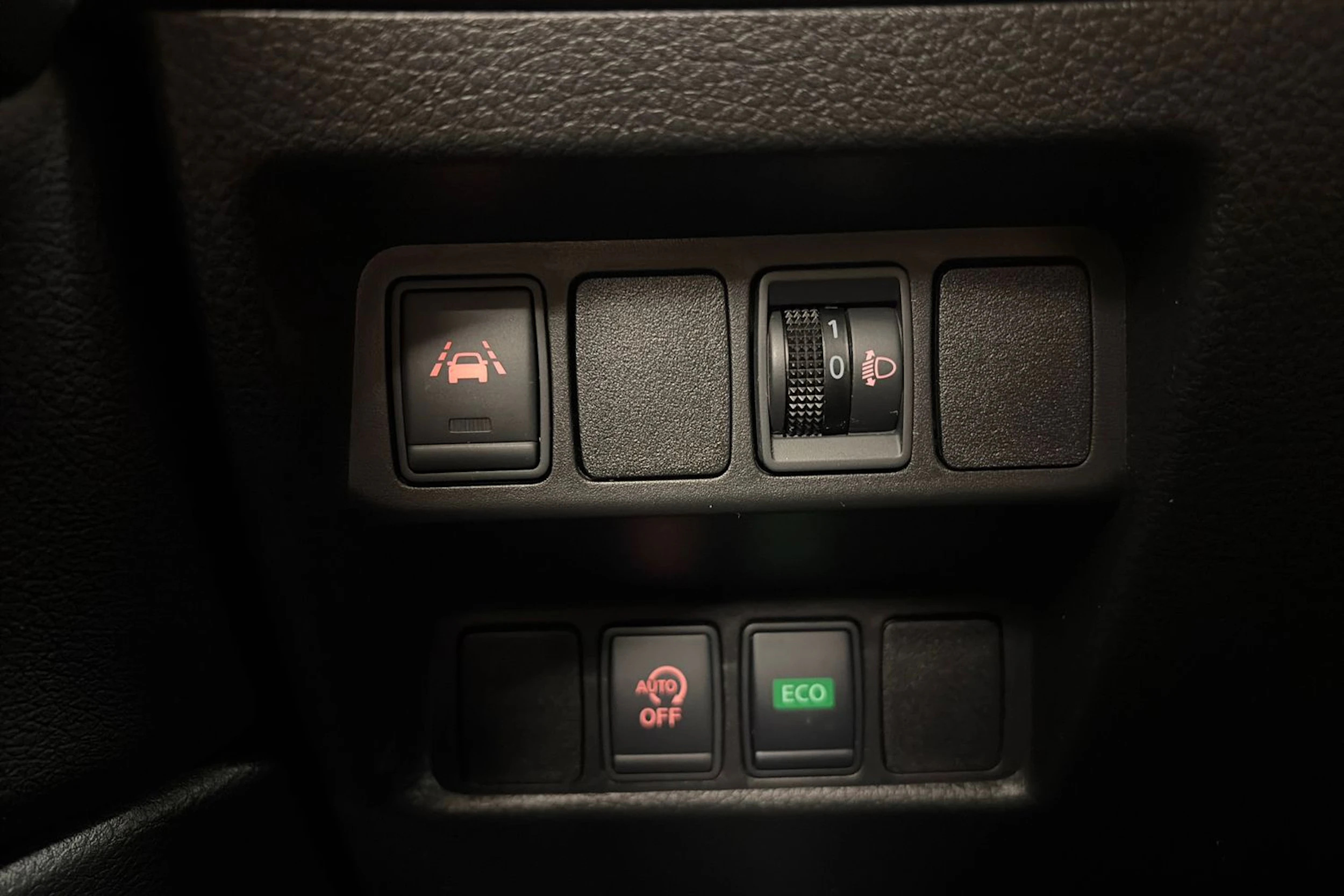 harmaa Nissan Qashqai 2017 kuva 23.
