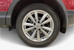 punainen Nissan Qashqai 2017 kuva 12.
