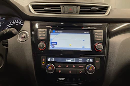 punainen Nissan Qashqai 2017 kuva 17.