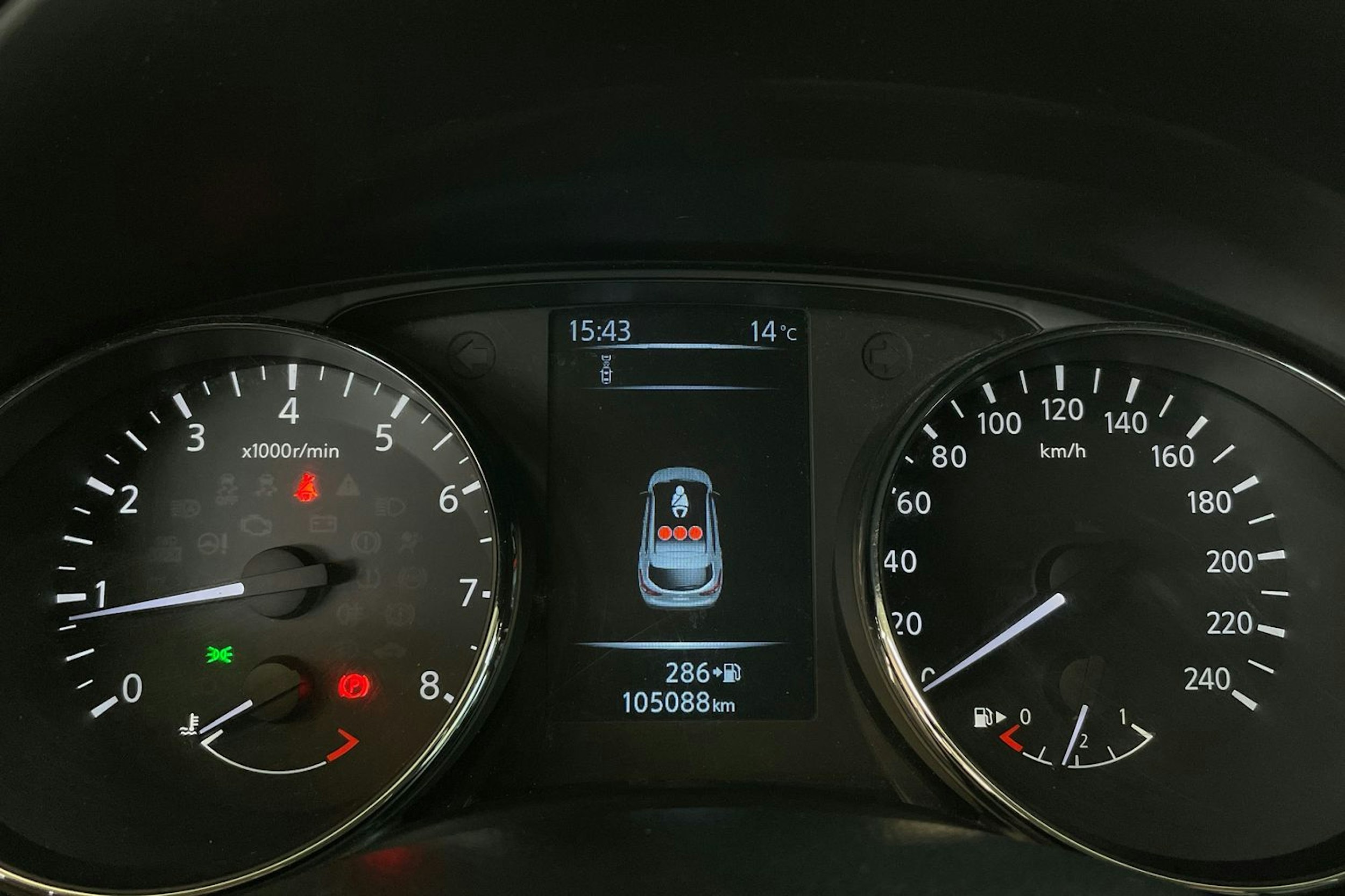 Ruskea (beige) Nissan Qashqai 2017 kuva 16.