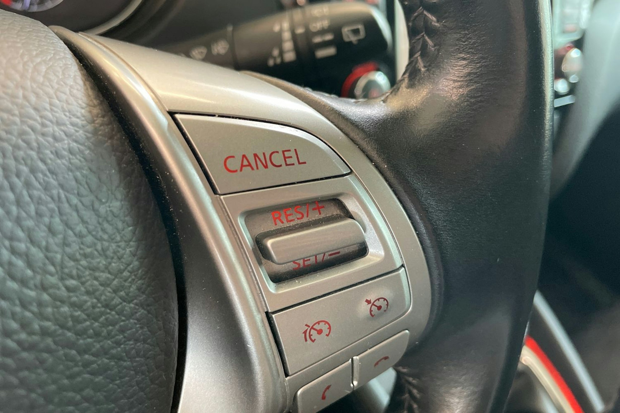 Ruskea (beige) Nissan Qashqai 2017 kuva 18.