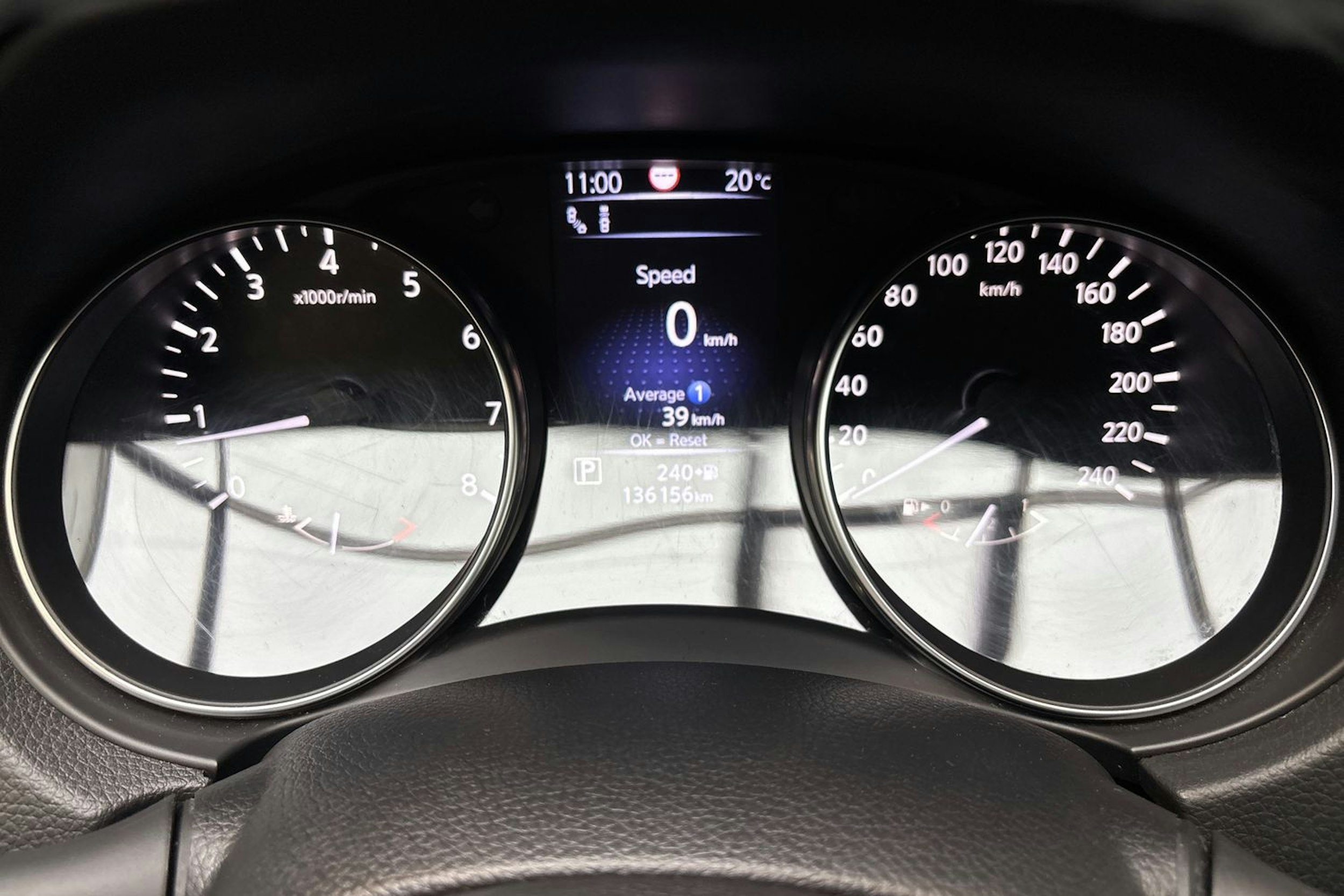 harmaa Nissan Qashqai 2017 kuva 17.