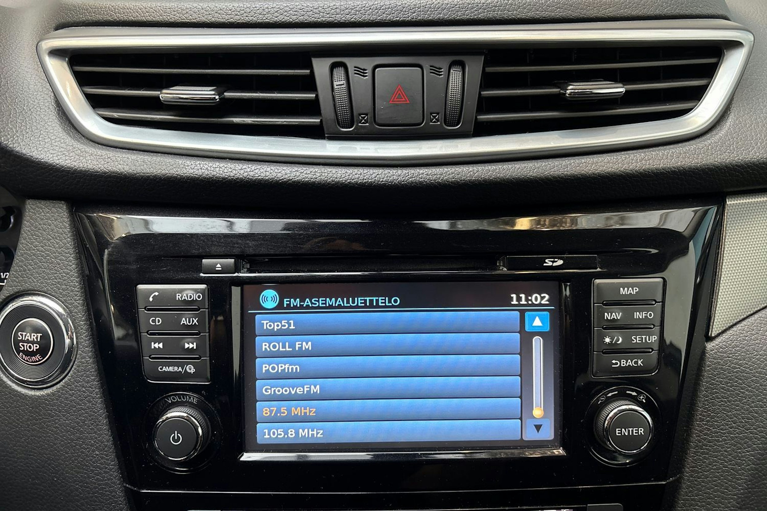 harmaa Nissan Qashqai 2017 kuva 19.