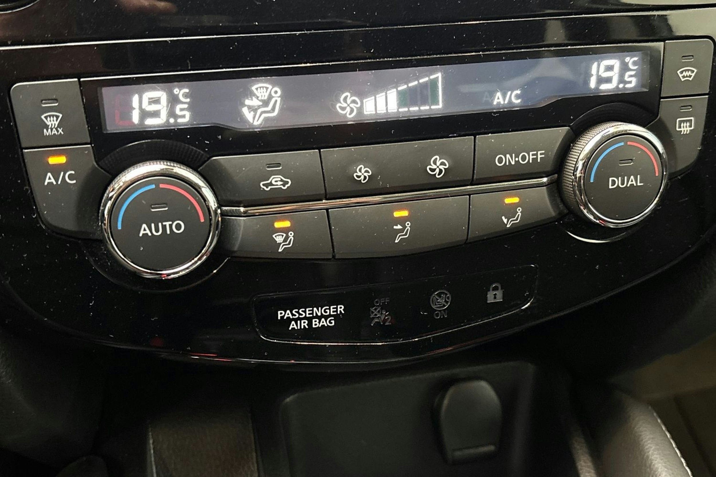 harmaa Nissan Qashqai 2017 kuva 25.