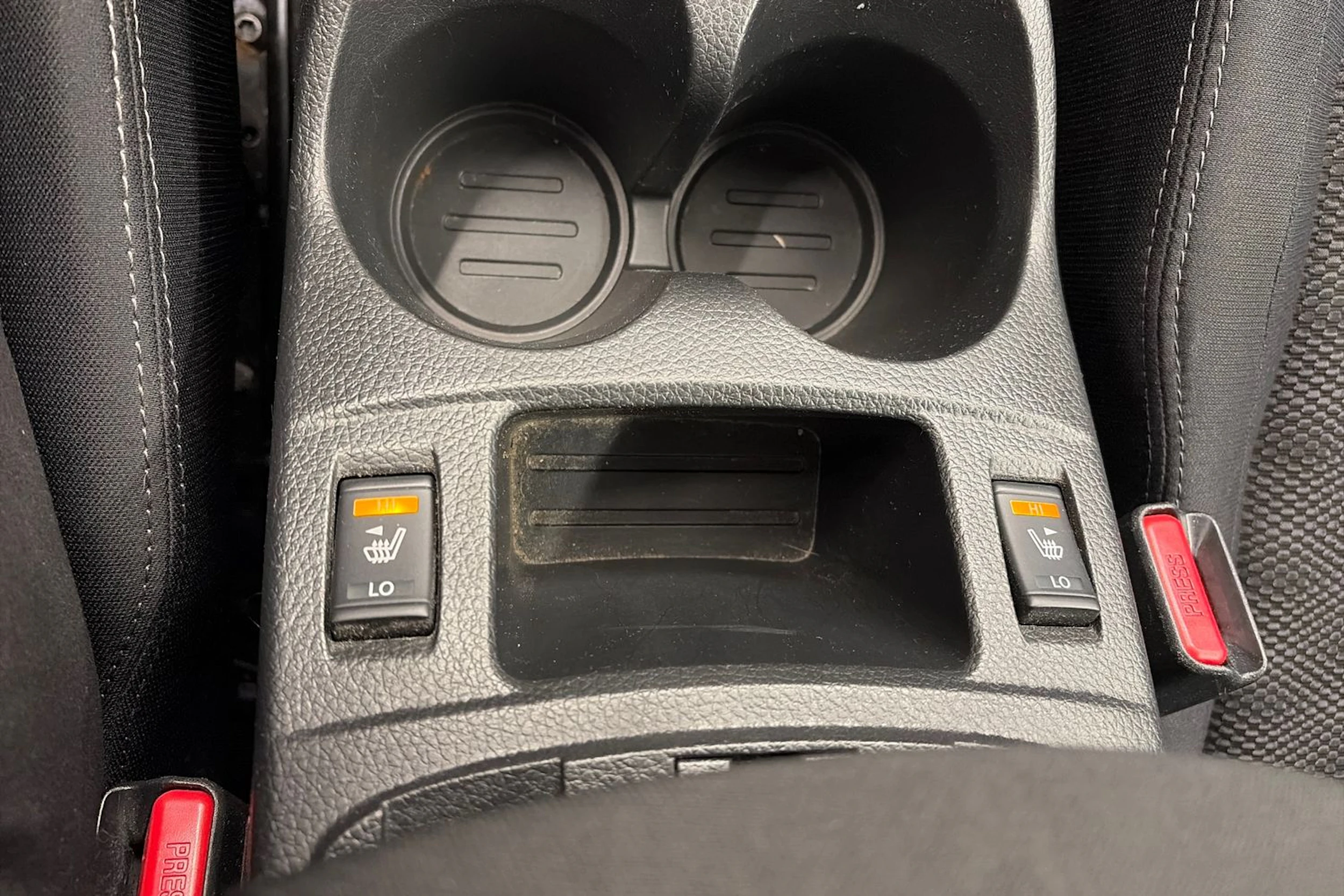 Harmaa Nissan Qashqai 2017 kuva 22.