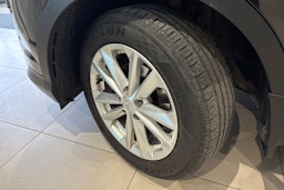 musta Nissan Qashqai 2017 kuva 13.
