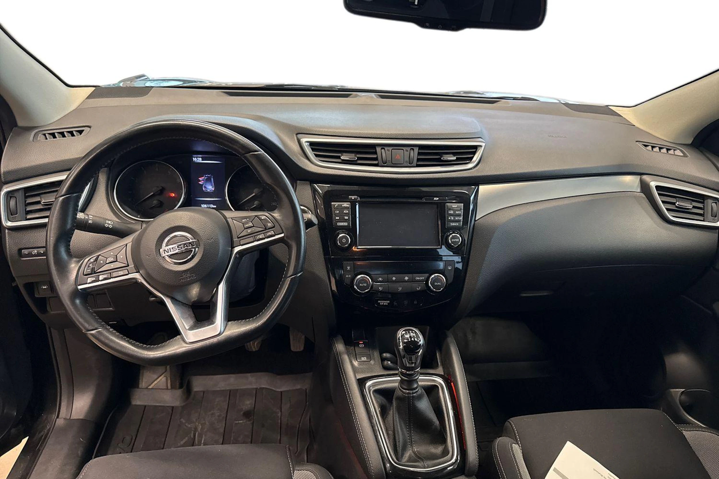 Musta Nissan Qashqai 2017 kuva 7.