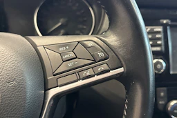 Musta Nissan Qashqai 2017 kuva 13.