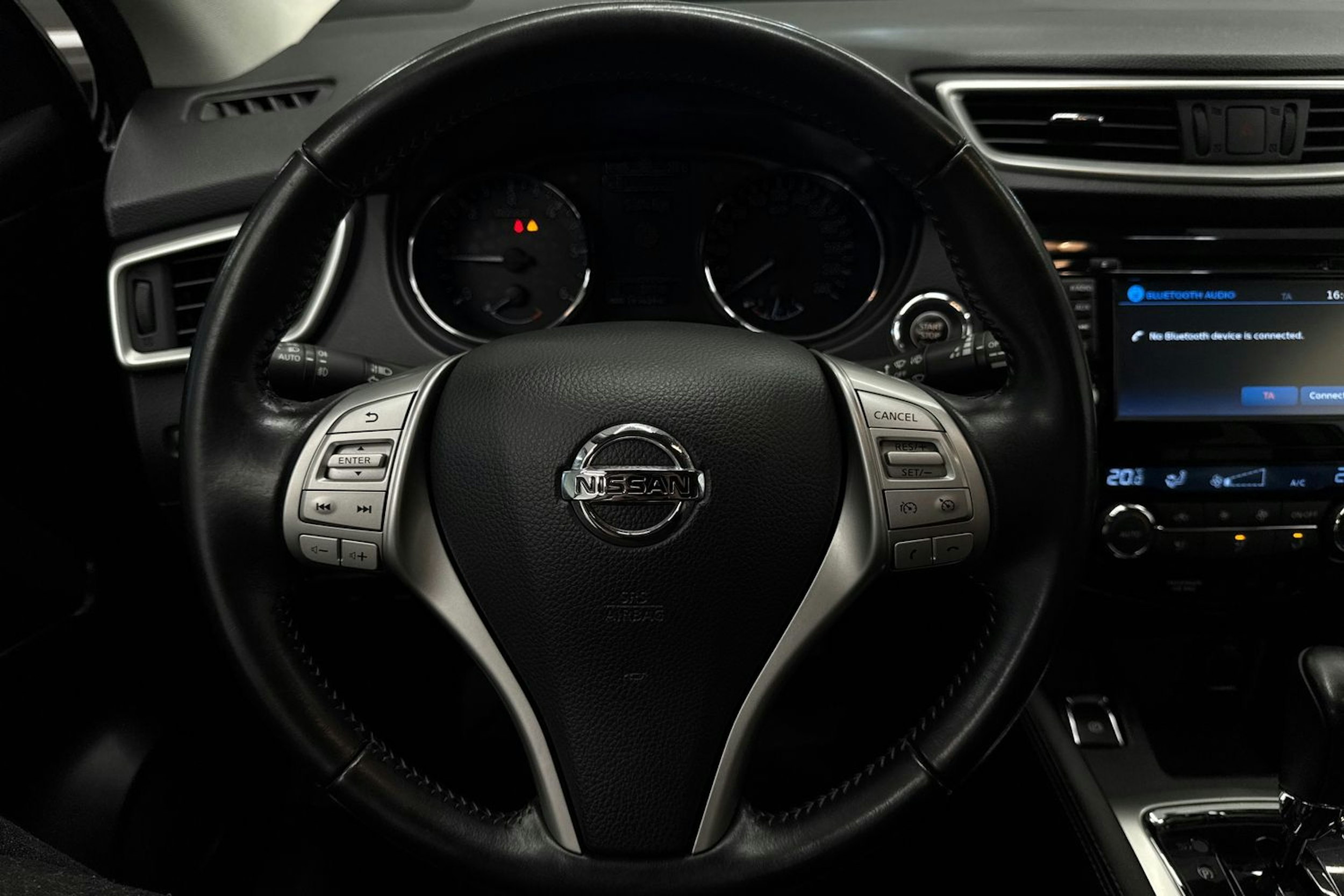 harmaa Nissan Qashqai 2017 kuva 14.