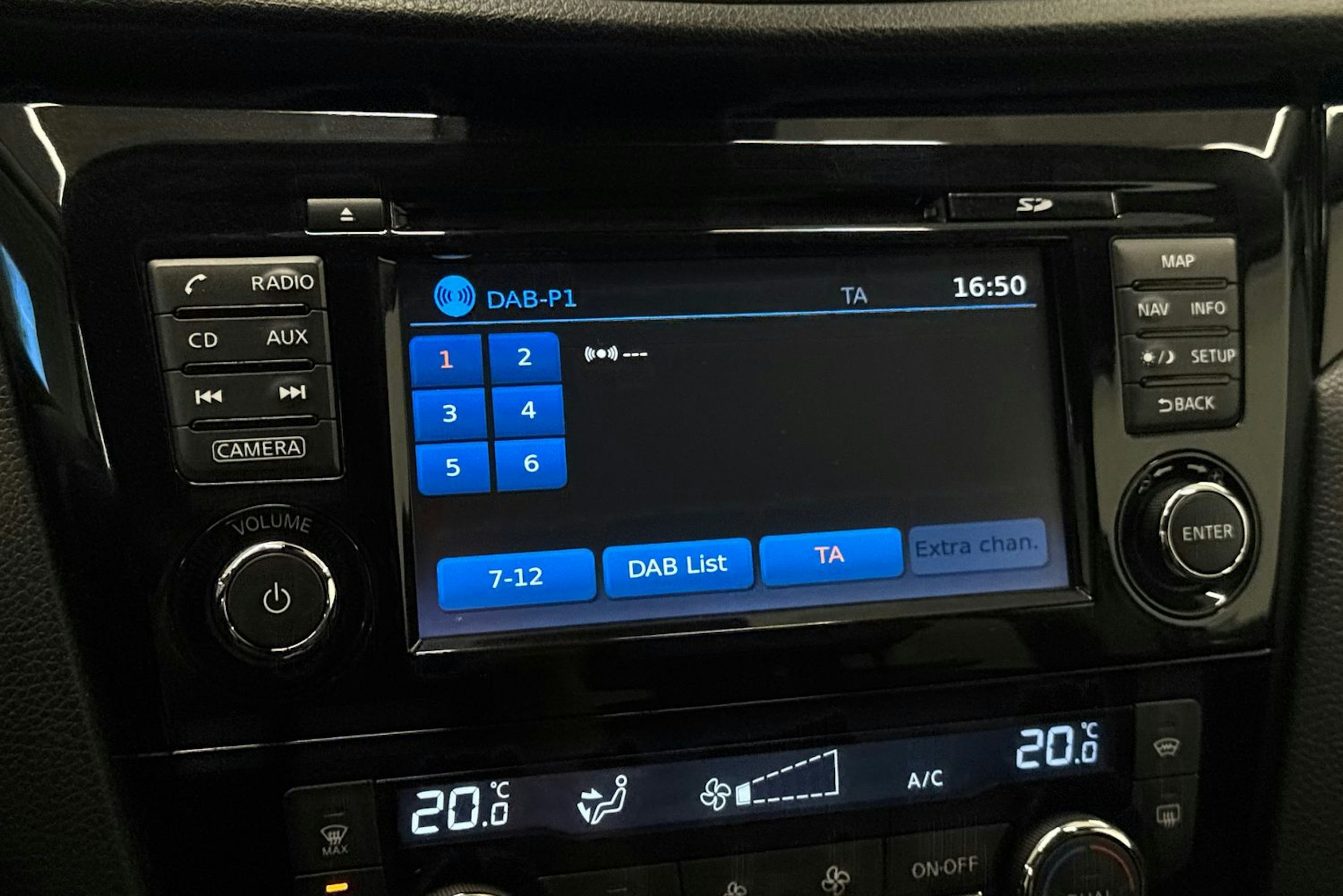 harmaa Nissan Qashqai 2017 kuva 23.