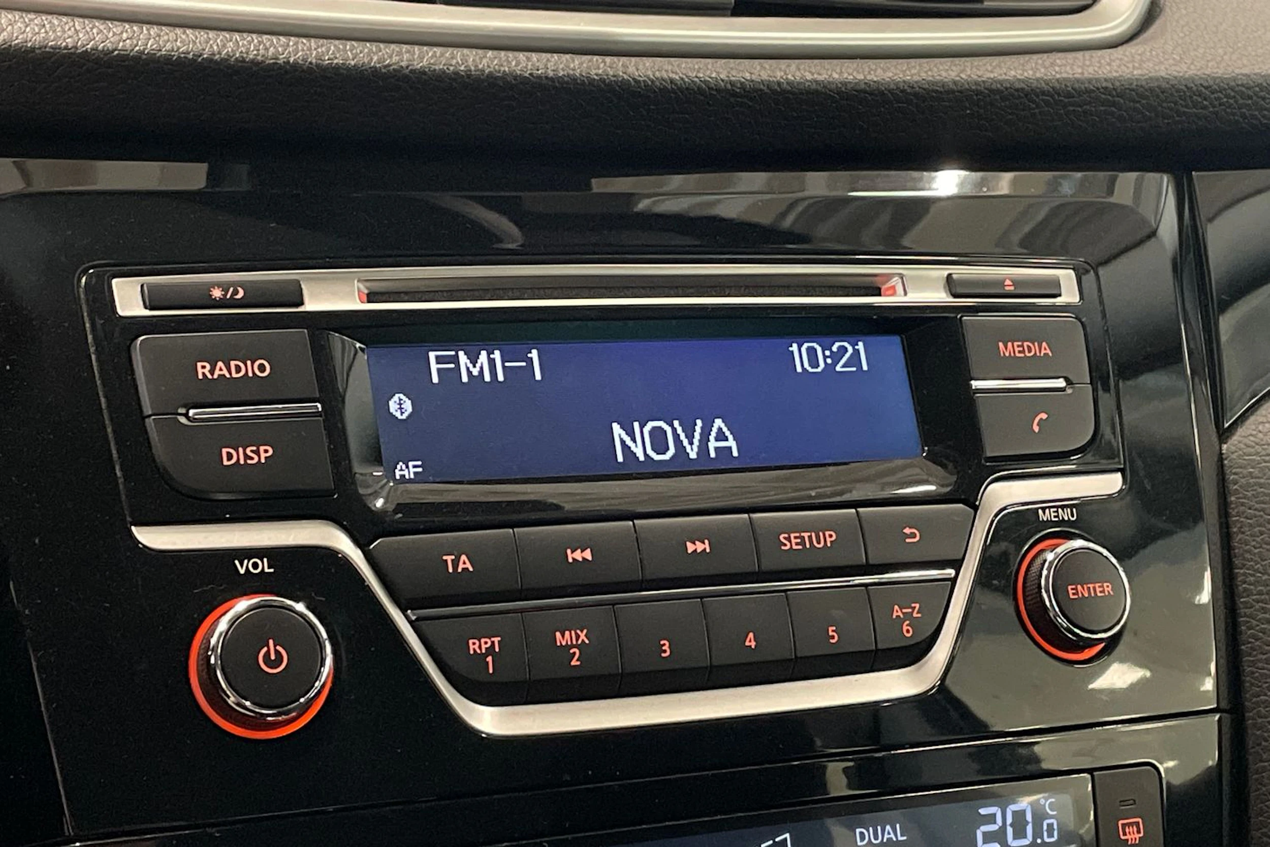 musta Nissan Qashqai 2017 kuva 21.